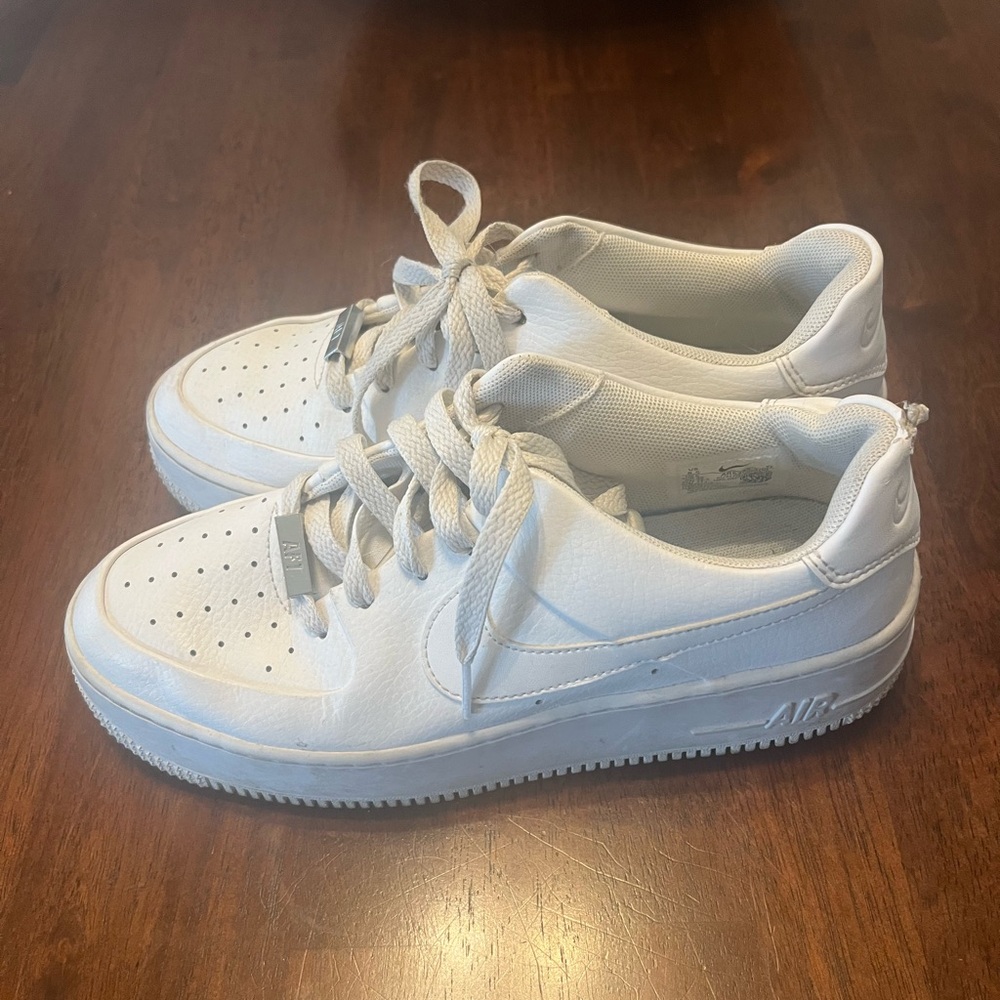 Nike Air Force 1 sneakers - size 8.5